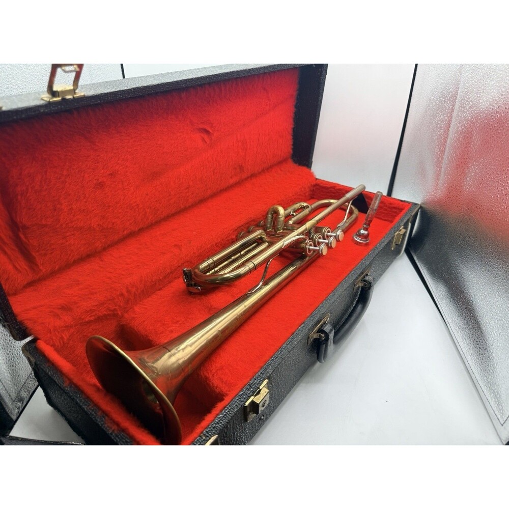 Vintage Bundy Selmer USA Trumpet with Case & Mouthpiece Designed by Vincent Bach